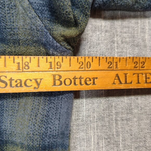 Globe Wanderer Shacket Flannel Shirts Green Blue Plaid Button Down - Picture 10 of 13